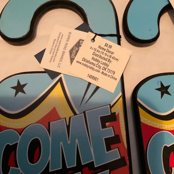 Wood door hanger signs, come in, keep out. Brand new w/ tags. K01 - Picture 3 of 5